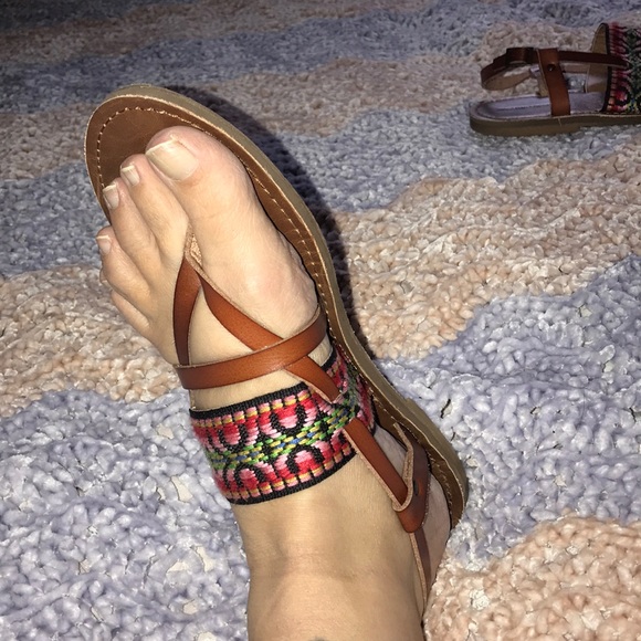 Mossimo Supply Co sandal 9 - Picture 7 of 8